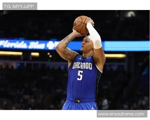 贝恩:绝杀球战术本来是为班凯罗设计的,而我只是第二接应点 贝恩:绝杀球战术本来是为班凯罗设计的,而我只是第二接应点