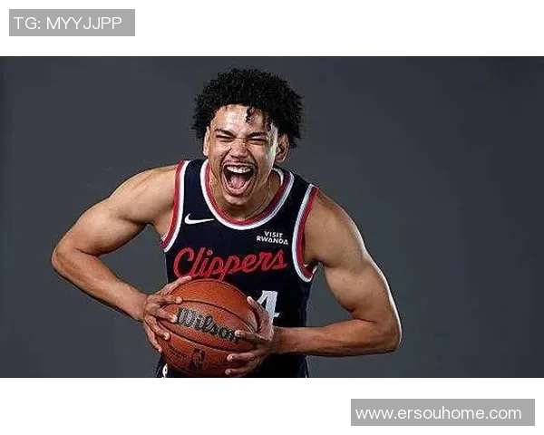 伦纳德24+12两双＆桑德斯闪耀全场，快船继续北伐之路