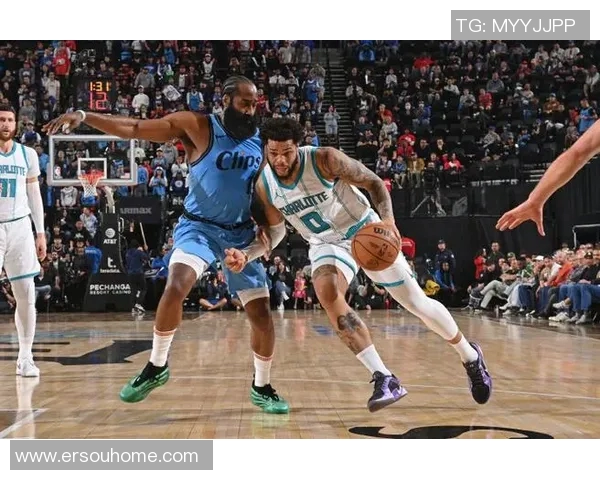 伦纳德35分哈登32+10 快船击败黄蜂3连胜